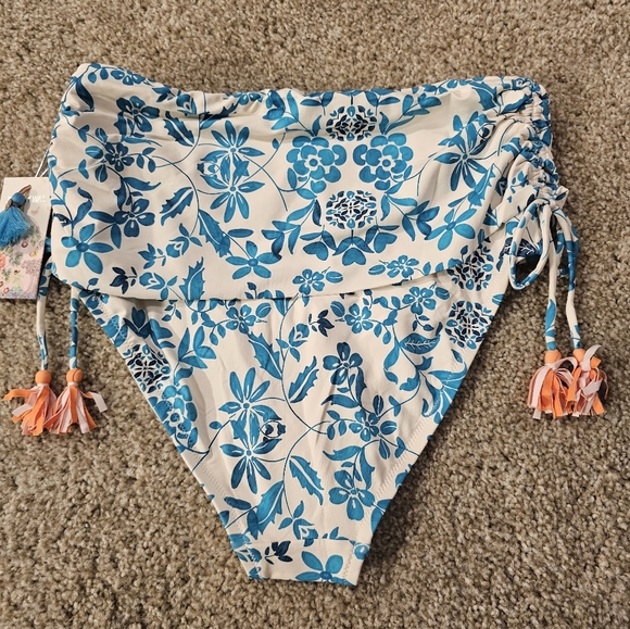 Johnny Was Ellyo Banded High Waisted Bottom - Picture 5 of 8